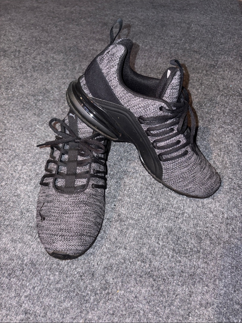 Puma Men's Black and Gray Knit Running Sneakers